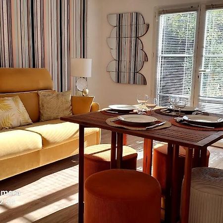 Rez-De-Chaussee Privatif Spacieux 3* D'Une Villa Centre Ville 耶尔 外观 照片