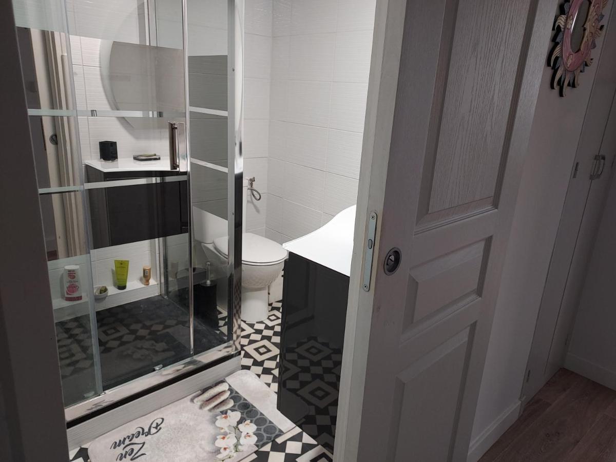 Rez-De-Chaussee Privatif Spacieux 3* D'Une Villa Centre Ville 耶尔 外观 照片