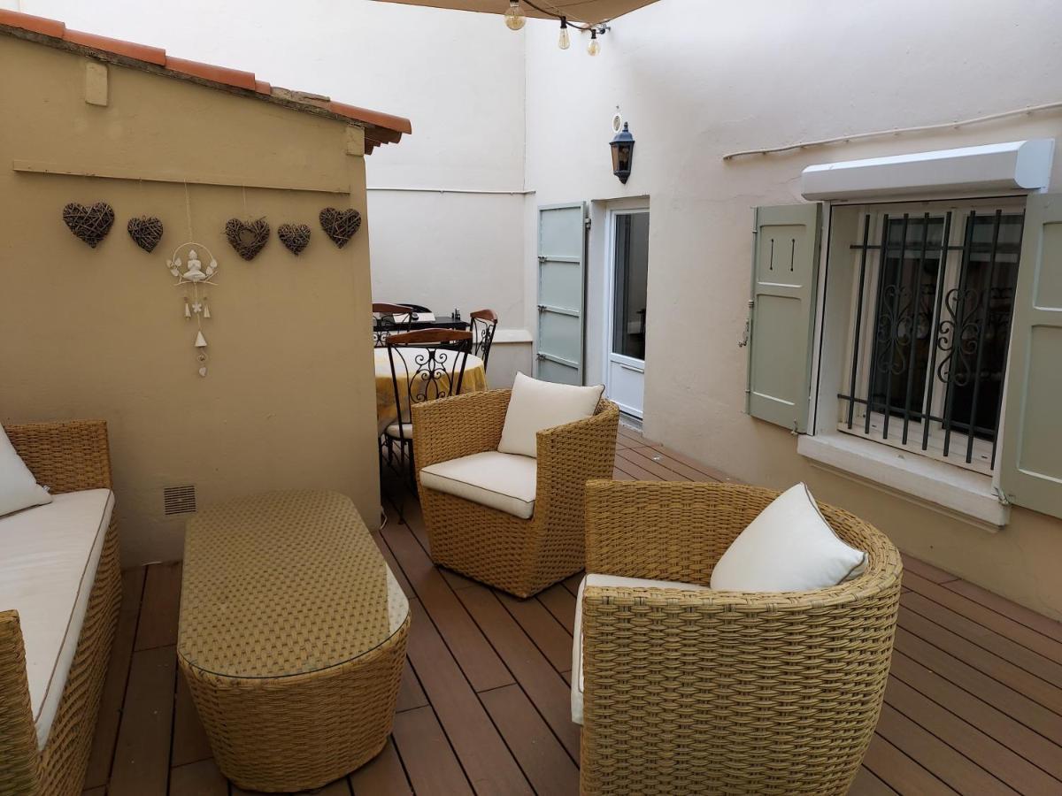 Rez-De-Chaussee Privatif Spacieux 3* D'Une Villa Centre Ville 耶尔 外观 照片